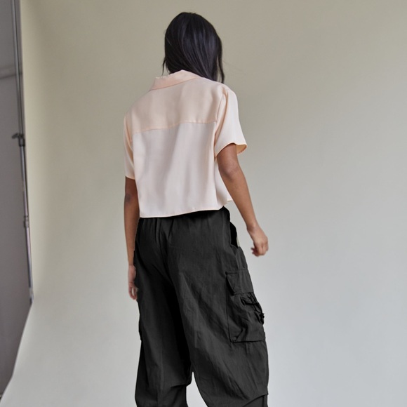 OAK + FORT CROPPED COLLARED BLOUS 🐇 - Picture 2 of 8